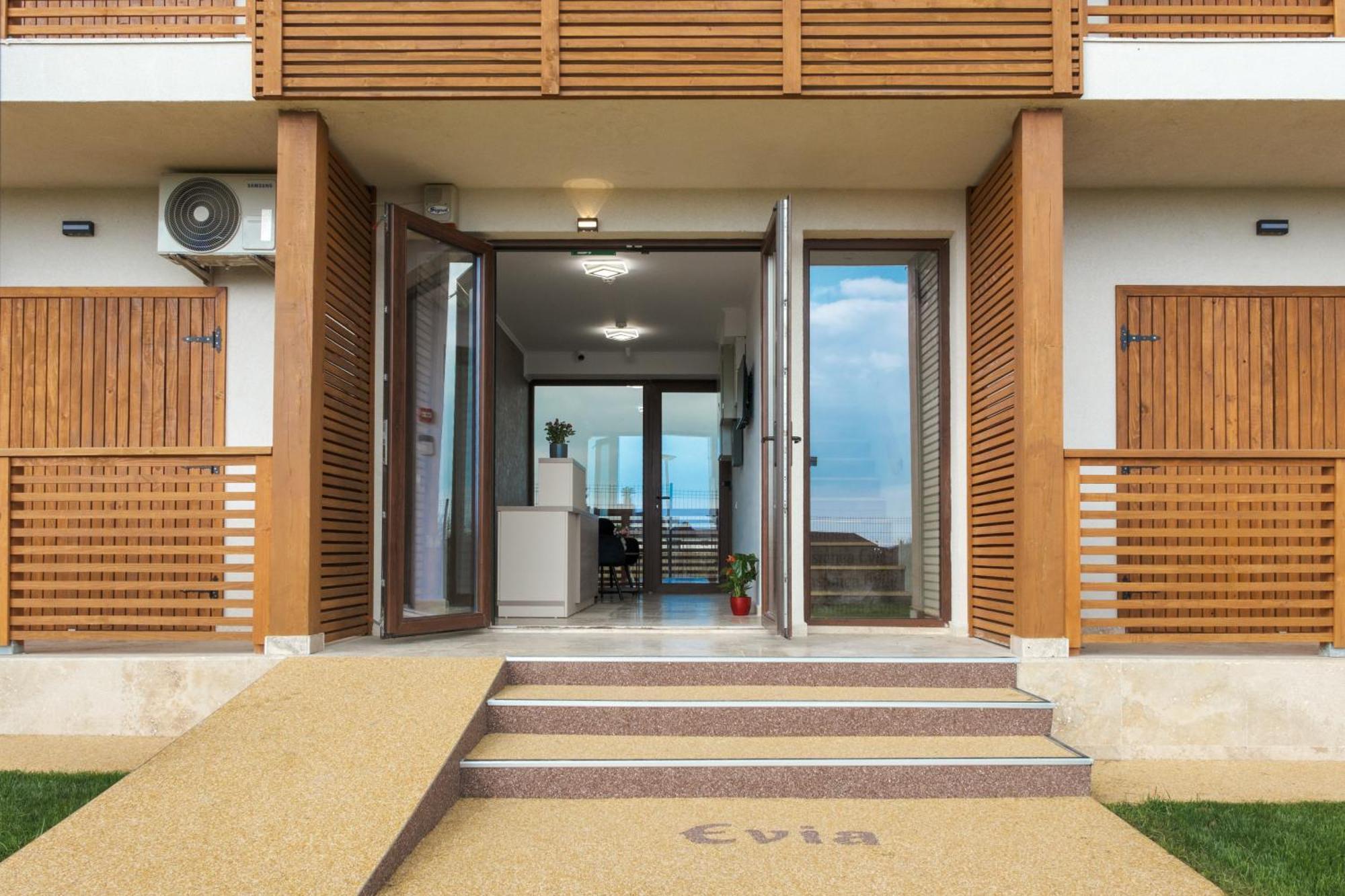 Pensiunea Evia Corbu คอร์บู ภายนอก รูปภาพ